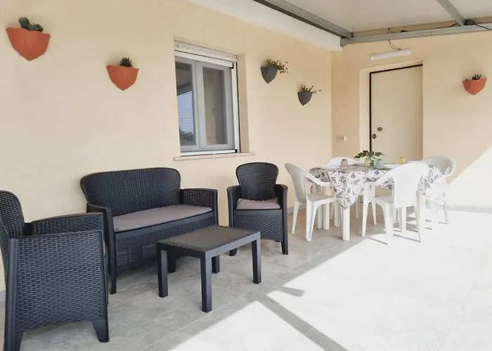 Casa vacanze La Greenhouse - *